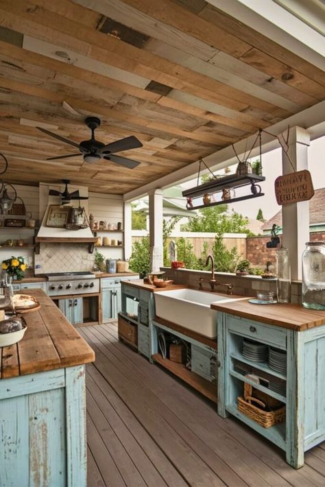 30 DIY Outdoor Kitchen [Easy To Copy] – craftydiyers.com Kitchen Porch, Cottage Outdoor Kitchen, Outdoor Kitchen With Bar Ideas, Outdoor Kitchen Cheap, Homemade Outdoor Kitchen, Communal Outdoor Kitchen, Outdoor Patio Ideas Kitchen, Pallet Outdoor Kitchen, Summer Kitchen Ideas