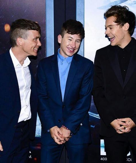 Cillian Murphy, Barry Keoghan and Harry Styles attend the premiere of Dunkirk in NYC, 7-18-17 Dunkirk Cast, Dunkirk Premiere, Harry Styles Dunkirk, Cillian Murphy Peaky Blinders, Barry Keoghan, Tommy Shelby, Thomas Shelby, Christopher Nolan, Mr Style