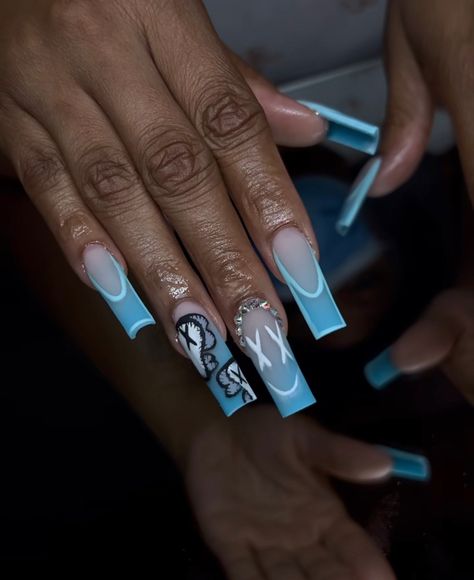 Cute Medium Nails, Turquoise Nails Designs, Turquoise Acrylic Nails, Turquoise Nail Designs, Turquoise Nails, Tapered Square Nails, Acrylic Toe Nails, Hard Nails, Blue Acrylic Nails