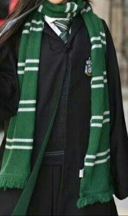 Slytherin Aesthetic Uniform, Slytherin Clothes Aesthetic, Miles Bletchley, Slytherin Uniform Female, Slytherin Aesthetic Outfit, Aesthetic Uniform, Slytherin Scarf, Slytherin Dress, Slytherin Cosplay