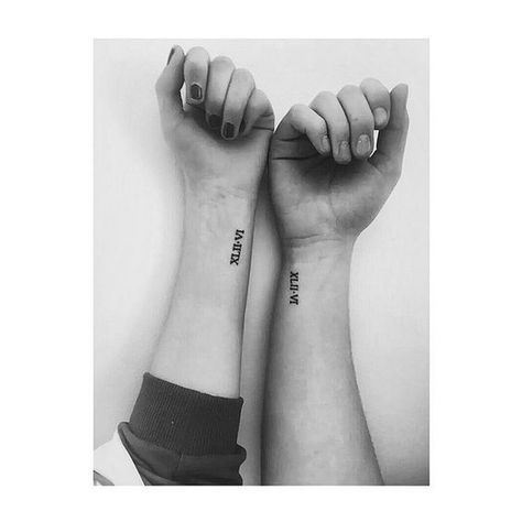 15 Friendship Tattoos That Aren’t Totally Cheesy via Brit + Co. Roman Numeral Tattoos, 13 Tattoos, Tattoos Geometric, Bff Tattoos, Friendship Tattoos, Tattoos Skull, Heart Designs, Best Friend Tattoos, Girly Tattoos