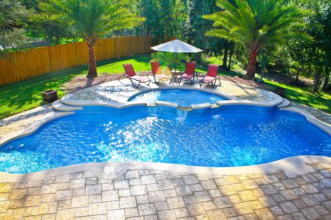 Fiberglass Pool Ideas, Fiberglass Pool, Pools Backyard Inground, Fiberglass Swimming Pools, Pool Shapes, Swimming Pool House, Swimming Pools Inground, Pool Picture, Fiberglass Pools