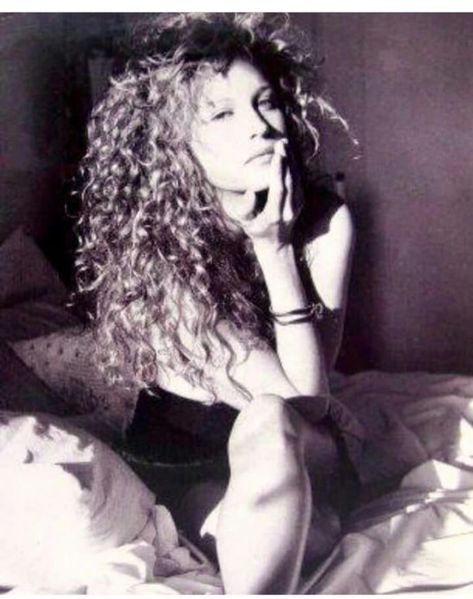 I wrote a blog post on Rosie Vela. I hope that you like it. I wrote from my heart! Hair Tinsel Curly Hair, 80s Curls, Rosie Vela, 80s Hollywood, Shaggy Curly Hair, 80s Glam Rock, Donald Fagen, Art Bases, 80s Glam