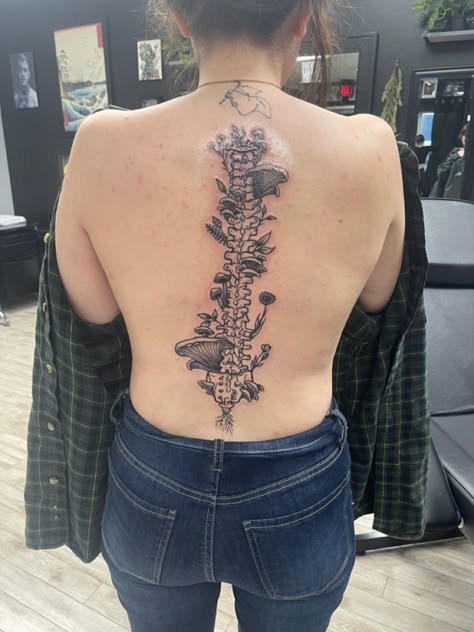 Best Feminine Tattoos, Mushroom Tattoos, Wicked Tattoos, Skeleton Tattoos, Spine Tattoos For Women, Cute Little Tattoos, Spine Tattoo, Back Tattoo Women, 1 Tattoo