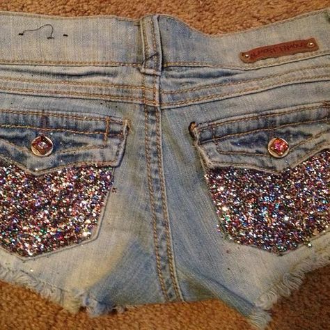 Love Diy Rhinestone Jean Shorts, Bling Jean Shorts, Bedazzled Shorts Diy, Sparkly Jean Shorts, Bedazzled Jean Shorts, Clothes Shorts, Glitter Shorts, Rainbow Sparkle, Festival Ideas