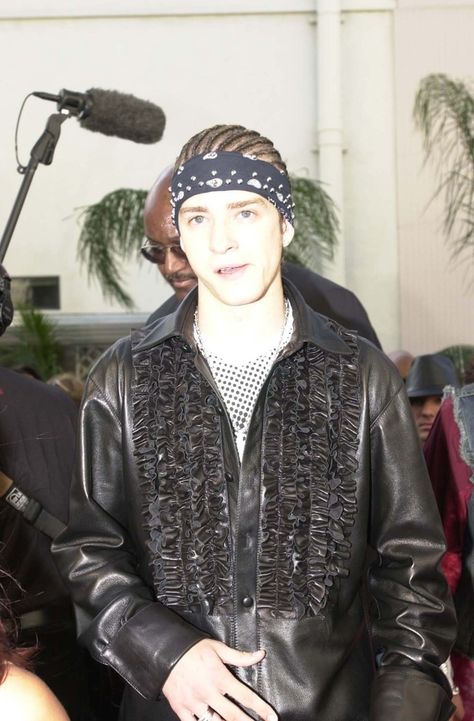 21 Times Justin Timberlake Wore Some Very Cringeworthy Fashions Sparkle Blouse, Missy Elliot, Mtv Movie Awards, Long Road, Backstreet Boys, Leather Shirt, Justin Timberlake, Suit And Tie, Favorite Person