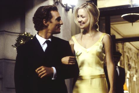 Romcom Movies, ماثيو ماكونهي, Below The Knee Dresses, I Love Cinema, Movie Couples, Matthew Mcconaughey, Kate Hudson, Romantic Movies, Julia Roberts