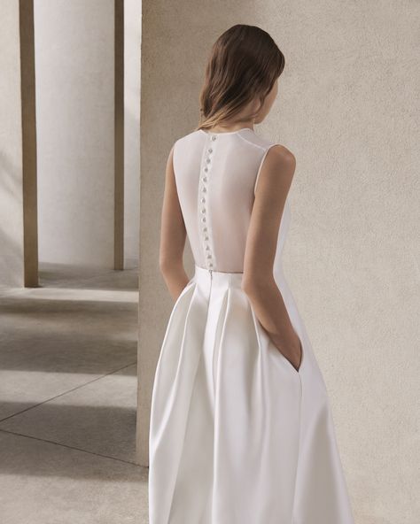 Modern, Minimal and Chic: Max Mara Bridal Wedding Dresses | OneFabDay.com Ireland Max Mara Bridal, Royalty Wedding, Wedding Dresses Fit, Alfresco Wedding, Minimal Wedding Dress, Dreamy Wedding Dress, Minimalist Bride, Relaxed Wedding, Rustic Wedding Dresses