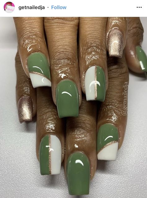 Army green nails Army Green Nails, November Nail Designs, Olive Nails, Acrylic Nail Designs Coffin, Silver Nail Designs, Nails Arts, January Nails, Nail Stencils, Green Nail Designs