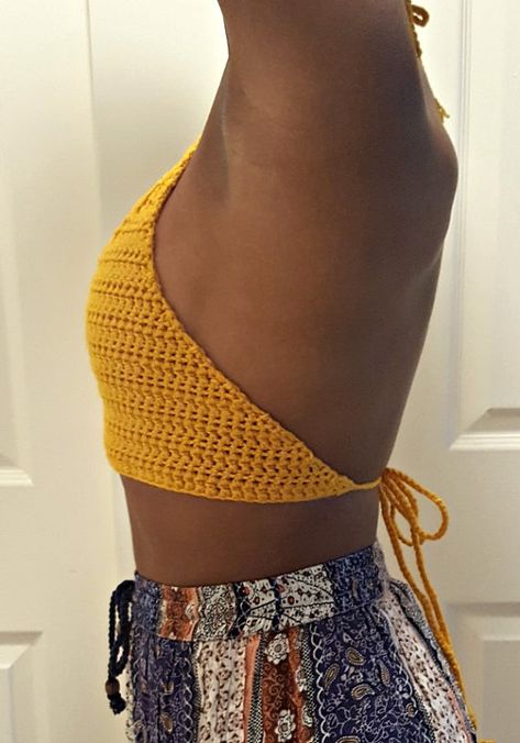 Tops A Crochet, Mandala Crochet, Crochet Halter Top, Crochet Shorts, Crochet Halter, Crochet Halter Tops, Crochet Mandala, Crochet Shirt, Crochet Crop Top