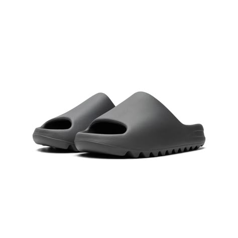 Slate Grey Yeezy Slides, Yeezy Slide Slate Grey, Grey Yeezy Slides Outfit, Pretty Colleges, Grey Yeezy Slides, Basketball Drip, Adidas Yeezy Slides, Grey Yeezy, Foam Slides