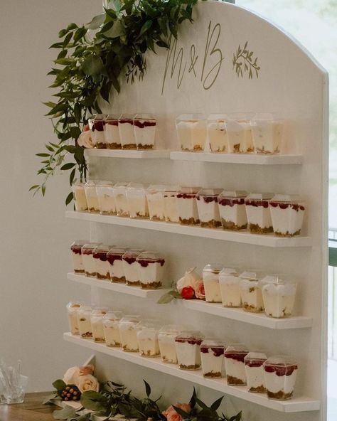 Hexagon Dessert Display, Cupcake Wall Wedding, Wedding Dessert Wall, Dessert Wall Wedding, Wedding Display Wall, Favor Wall Display, Wedding Dessert Display Ideas, Diy Treat Wall, Crisp Wall Wedding