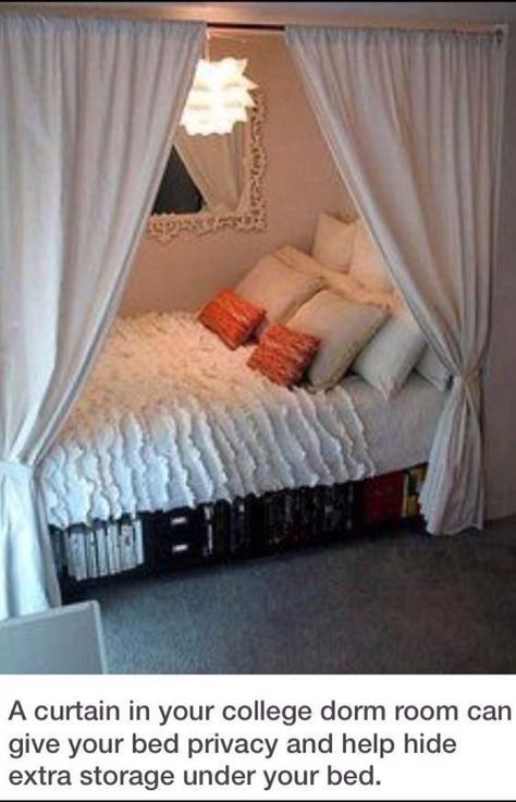 Dorm Room Privacy, College Dorm Room Hacks, Single Dorm Room, Dorm Room Curtains, Ideas Armario, Dorm Room Organization Diy, Dorm Room Necessities, Dorm Hacks, Privacy Ideas