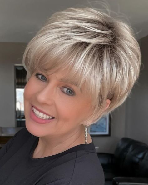 Short Stacked Hair, Short Spiked Hair, Thick Hair Cuts, Short Haircut Styles, Short Hair Pixie Cuts, Haircut Short, Spiked Hair, Bob Haircut For Fine Hair, Short Hair Trends