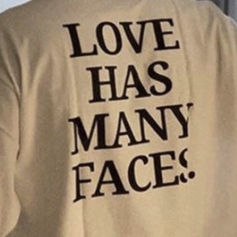 Oversized Tshirt Aesthetic, Love Has Many Faces, Tshirt Aesthetic, Aesthetic Tshirt, Tshirt Oversized, Classic Streetwear, Many Faces, Unisex Tshirt, Oversized Tshirt