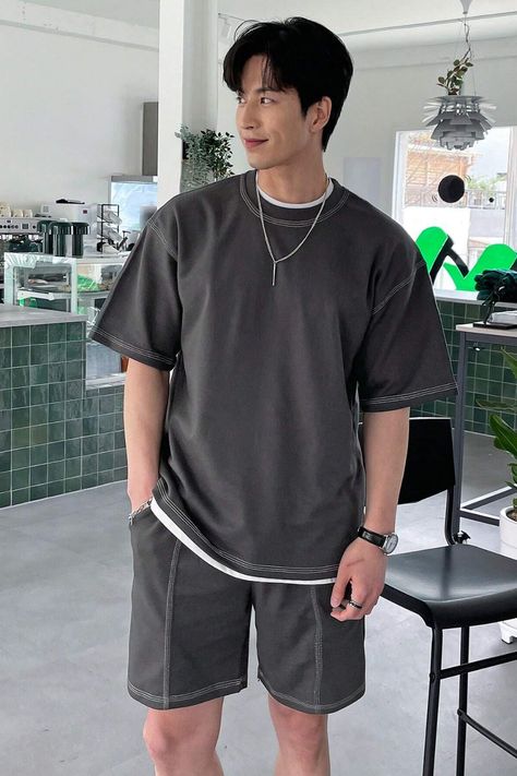 This men's crew neck short set is made from cotton and polyester. Contrast Trim Drop Shoulder Tee & Shorts, half sleeve. #men #shortset #koreanfashion Korean Shorts Outfit, Tshirt Marketing, Half Sleeve Men, Long Shirt Men, Korean Men Fashion, Best Man's Outfit, Korean Fashion Shorts, Shirt Outfit Men, Mens Shorts Outfits