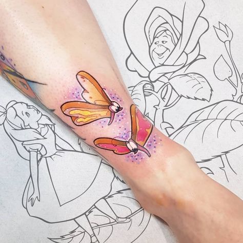 Lunie Chan on Instagram: “Papillons tartine beurrée et confiture fraise 🍓🍞 #butterflytattoo #cutetattoo #aliceinwonderlandtattoo #alicetattoo #papillontartine…” Bread And Butterflies, Bread And Butterfly, Butterflies Tattoo, Disney Tattoos, Butterfly Tattoo, Watercolor Tattoo, Tatting, Butterflies, Bread