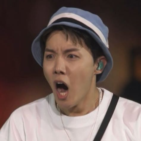 Jhope Funny, Shocked Face, Step Siblings, Bts Meme Faces, Bts Reaction, V Bts Wallpaper, Jhope Cute, Ptd On Stage, Bts Reactions