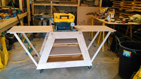 Planer Cart, Workbench Plan, Workshop Cabinets, Workbench Designs, Garage Workshop Organization, Mobile Workbench, Lumber Storage, Workbench Plans Diy, Cart Ideas