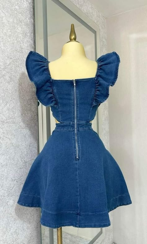 Strapless Denim Dress Outfit, Denim Gown Jean Dresses, Jean Gown, Classy Short Dresses, Fancy Short Dresses, Modest Dresses Fashion, Classy Gowns, 2piece Outfits, Chic Dress Classy