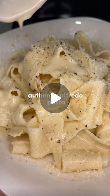 NIKI 🍜 on Instagram: "all you need is freshly grated parmesan cheese, butter, and pasta water to make an authentic alfredo sauce. 
 
you’re likely familiar with the americanized version of alfredo pasta that contains lots of heavy whipping cream. the original alfredo originated in rome and contains absolutely no cream! it is still creamy but much lighter, and so delicious for its simplicity. 

the key to achieving a creamy consistency with no cream lies in the Italian technique called mantecatura, which involves gradually adding that starchy pasta water and fats (butter in this case) to the pasta, and mixing vigorously for a few minutes to allow the liquids and fats to combine into a creamy emulsion. 
 
ingredients

1/2 lb dried or fresh pasta 
1 cup freshly grated parmesan (don’t use the Authentic Alfredo, Authentic Alfredo Sauce, Pasta Water, Cheese Butter, Alfredo Pasta, Whipping Cream, Fresh Pasta, Alfredo Sauce, Heavy Whipping Cream