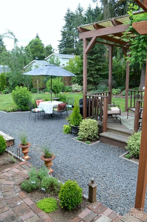 Garden Tour-Gravel patio and gazebo Patio With Pergola, Balcony Herb Gardens, Design Per Patio, Gravel Landscaping, Gravel Patio, Backyard Garden Landscape, Pergola Garden, Gravel Garden, Diy Outdoor Decor