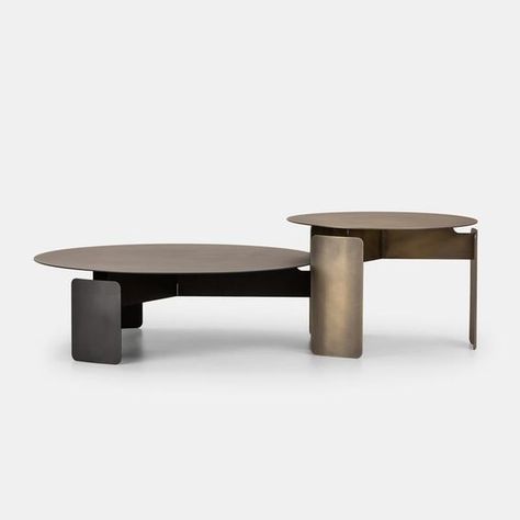 nature inspired modern living Coffee Table Design Modern, Table Haute, Furniture Details, Coffee Table Design, Sochi, Metal Furniture, Center Table, Small Tables, Modern Coffee Tables