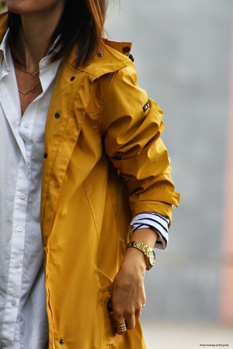 Mom Uniform, Fashion Mom, Rainy Day Fashion, Yellow Coat, Yellow Raincoat, Raincoats For Women, Rain Coat, Rain Wear, White Outfits