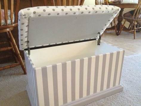 Goodwill find. Old toy chest. Remove legs, sand, paint, upholster lid to make comfy seat=new toy chest.: Pallet Toy Boxes, Toy Box Seat, Wooden Toy Chest, Wooden Toy Kitchen, Trunk Box, Toy Chests, Wooden Toys Design, Deco Marine, Wooden Toy Boxes