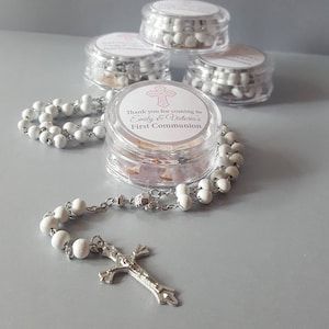 These beautiful rosary favors are perfect for your son or daughters communion party. Each set comes with 12 favors. Rosary Favors, Communion Party Favors, Bautizo Ideas, Mini Rosaries, First Communion Decorations, Communion Decorations, First Communion Party, First Communion Favors, Ideas Decoracion