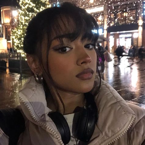 Sza Hair With Bangs, Afro Latina Face Claim, Brown Girl Aesthetic Indian, Cindy Kimberly Headphones, Pretty Indian Girl Face Claim, Beautiful Photoshoot Ideas, Hairdos For Curly Hair, Sky Aesthetic, Makeup Organization