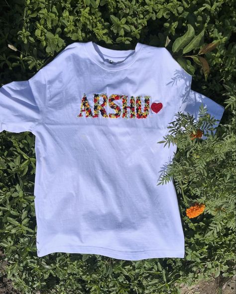 Customised your love ones name 🫂❤️Today These are hand embroidered oversized fit Tshirts #customnameembroidery #embroideryart #embroidery #customgifts Name Embroidery, Workout Tshirts, Embroidery Art, First Names, Customized Gifts, Hand Embroidered, Hand Embroidery, First Love, Embroidery