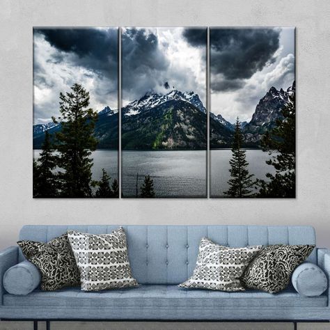 Photo Frames Diy, Family Room Wall Art, Wall Art Size Guide, Art Size Guide, Wall Portraits, Art Above Couch, Water Artists, Diy Wall Art Ideas, Frames Diy