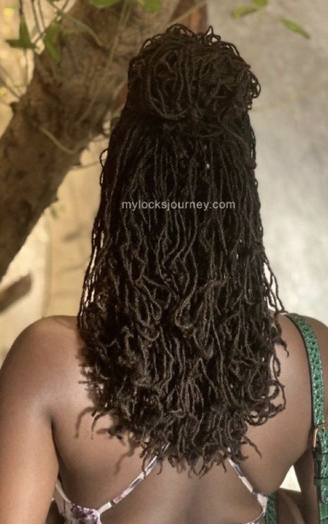 Sisterloc Wedding Styles, Microlocs Wedding Hairstyles, Sista Locs Sister Locks, Locks Aesthetic, Layered Locs, Loc Sizes, Wedding Locs, Braids Over Locs, Locks Hair