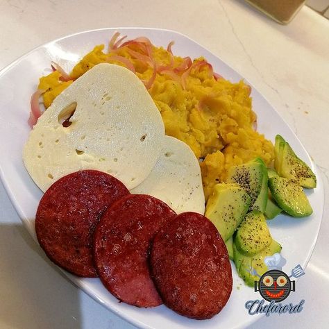 Dominicano Recipes, Food To Gain Muscle, Healthy Pantry, Dominican Food, Haitian Food Recipes, Healthy Recipes Easy Snacks, Hispanic Food, Healthy Food Motivation, School Food