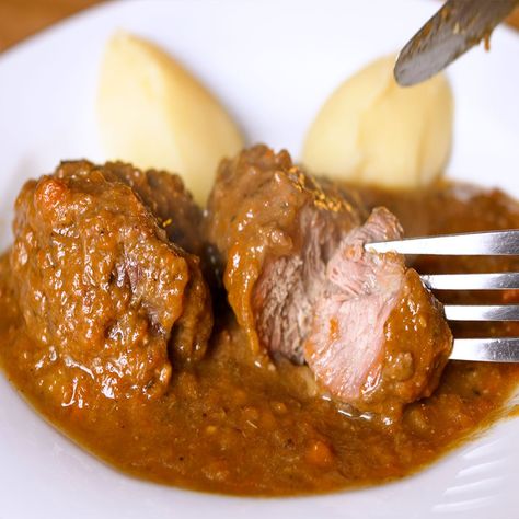 This Braised Pork Cheeks in Wine Sauce recipe will transform budget-friendly pork cheeks into a melt-in-your-mouth delicacy. Try it today! Pork Cheeks Recipe, Pork Cheek, Pork Cheeks, Chicken Kiev, Sherry Wine, Pork Dinner, How To Cook Pork, Spanish Rice, Braised Pork