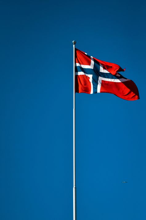 Norway Flag Aesthetic, Norway Design, Norway Flag, Flag Photo, Travel Locations, Scandinavia, Norway, Flag, Collage