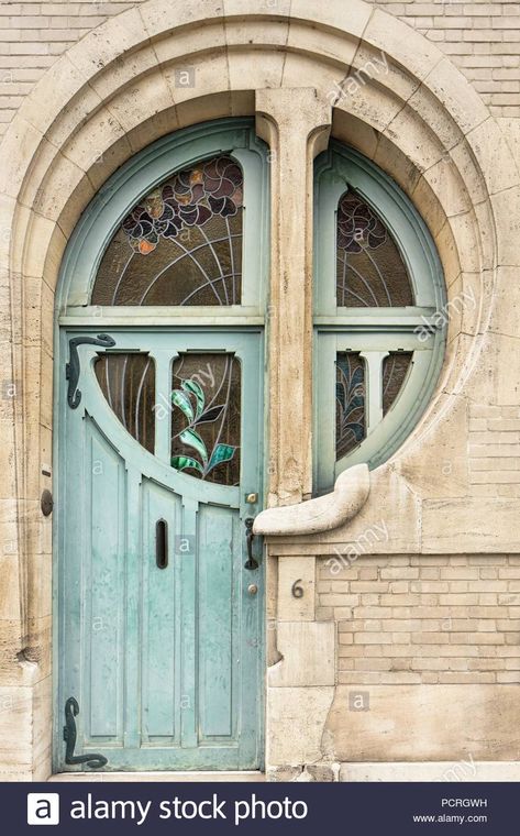 6 Rue du Lac, (1903-1907), c2014-2017. Stock Photo Portico Design, Wood Exterior Door, Gorgeous Houses, Entry Way Design, Round Door, Unique Doors, Beautiful Doors, Exterior Decor, Antique Metal