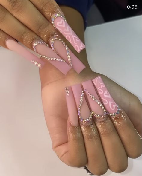 Xl Nails Design Simple, Pink Dramatic Nails, Pink Xl Nails, Long Nail Inspo Baddie, Dramatic Nails Acrylic, Latina Nail Designs Pink, Dramatic Nails, Beginner Nail Designs, Acrylic Nail Designs Coffin