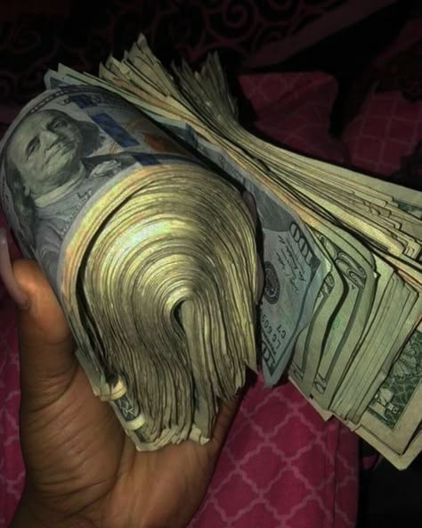 Money Buys Happiness, Western Union Money Transfer, Studera Motivation, Money Vision Board, Money Girl, Mo Money, Money Stacks, Money Pictures, Money On My Mind