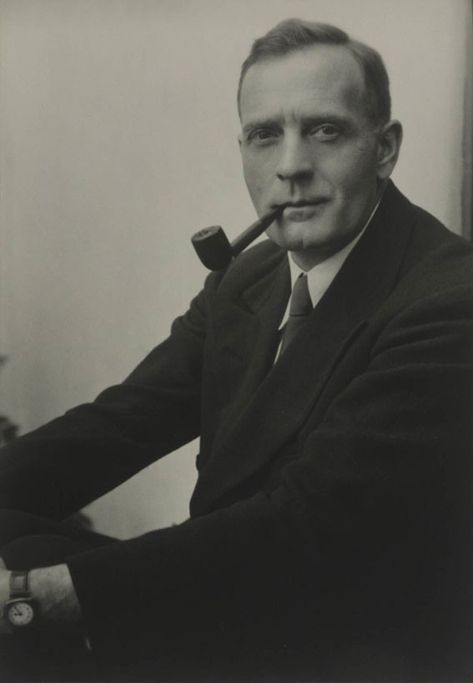 Edwin Hubble (1889–1953) was an American astronomer. He is best known for his discovery of galaxies other than our own Milky Way Galaxy. Georges Cuvier, Edwin Hubble, William Harvey, James Watson, Tata Surya, Rosalind Franklin, Acute Angle, Michael Faraday, Famous Scientist