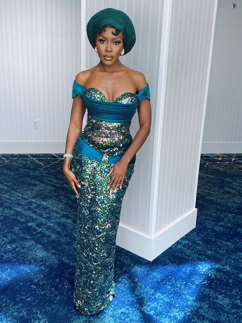 Blue Asoebi Lace Styles For Wedding, Corset Ankara Styles For Wedding, Turquoise Asoebi Styles, Corset Adire Styles, Igbo Bride Traditional Weddings, Modele Wax, Asoebi Ankara Styles Classy 2022, Cultural Outfits, Igbo Bride