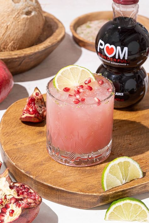 Pomegranate Coconut Margarita Coconut Pomegranate Margarita, Pomegranate Margaritas Recipe, Pomegranate Margarita Recipe, Christmas Margaritas, Pomegranate Drinks, Pom Juice, Margarita Punch, Pom Wonderful, Pomegranate Margarita