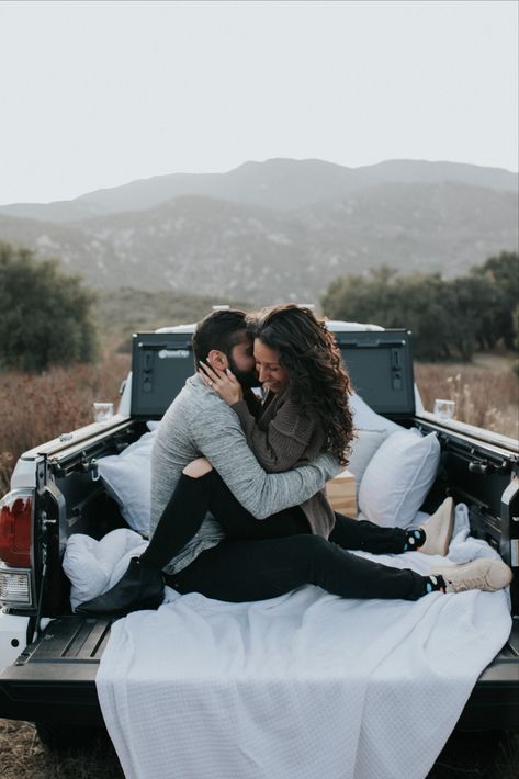 Truck Bed Mini Session, Truck Bed Proposal, Bed Of Truck Photoshoot, Truck Bed Pictures, Truck Bed Engagement Pictures, Truck Bed Photoshoot Couple, Home Ideas For Couples, Truck Bed Photoshoot, San Diego Proposal