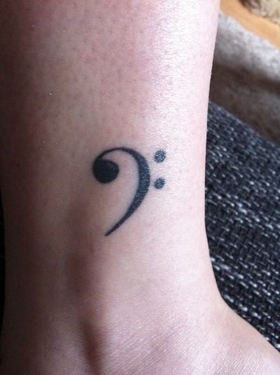 Bass Clef Bass Clef Semi Colon Tattoo, Bass Clef Tattoo Men, Base Clef Tattoo, Bass Guitar Tattoo, Bass Clef Tattoo, Tattoo Oreille, Bass Tattoo, Clef Tattoo, Small Music Tattoos