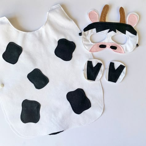 Kids Cow Costume, Flower Costume Diy, Felt Cow, Farm Animal Costumes, Animal Costumes For Kids, Christmas Parade Floats, Dino Costume, Cow Outfits, Animal Dress Up