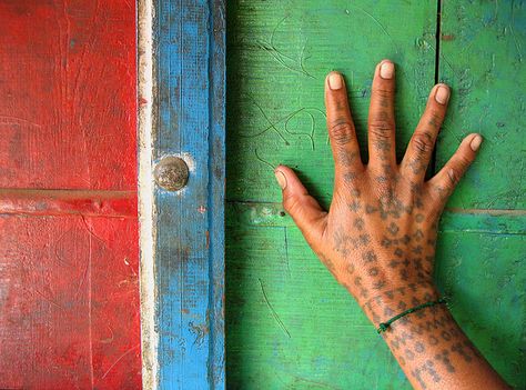 Just love the colors and textures Plan Image, Finger Tattoo Designs, Indian Tattoo, History Of India, Art Tumblr, Sailor Jerry, Mountain Tattoo, Crossfit Games, Viking Tattoos