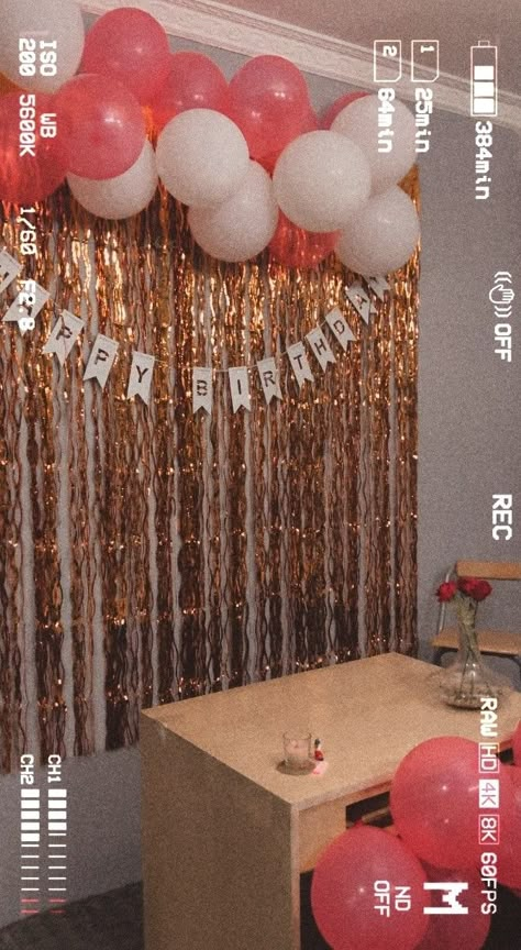 Birthday Indoor Decoration, Bday House Decorations, Birthday Party Decorations Indoor, Simple 20th Birthday Decorations, Decoration For Mom Birthday, Birthday Decor Simple At Home, Birthday Decoration Ideas Apartment, Balloon Home Decor, Birthday Decorations For Women At Home