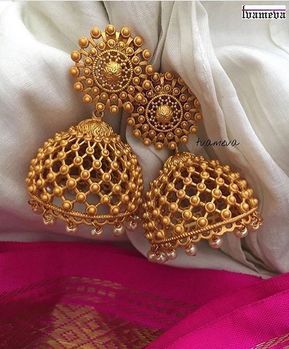 9 Places to shop Best Bridal Jhumkas Online • South India Jewels Jhumka Design, Gold Jhumka, Jhumka Designs, Gold Jewels Design, Antique Gold Jewelry Indian, Gold Earrings Models, Modern Gold Jewelry, Gold Earrings Wedding, Antique Jewellery Designs