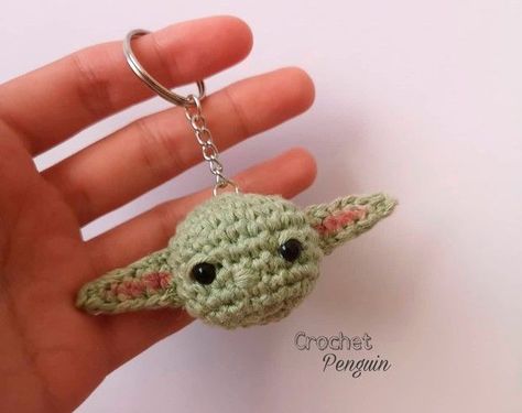 Baby Yoda Hat Pattern, Yoda Crochet Hats, Yoda Keychain, Crochet Baby Yoda, Keyring Crochet, Yoda Crochet, Star Wars Crochet, Harry Potter Crochet, Crochet Socks Pattern